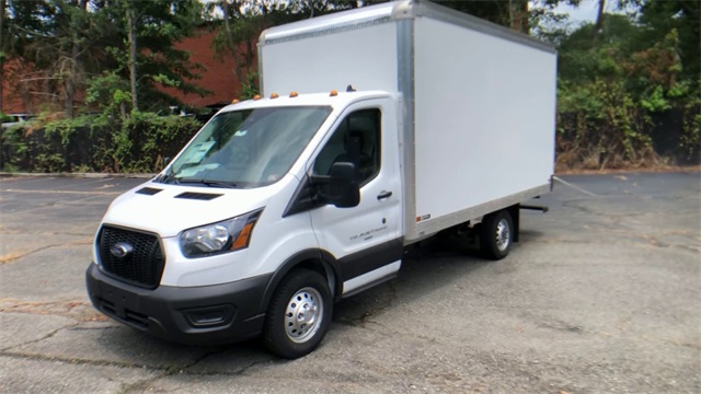 Vehicle image 2 of 22