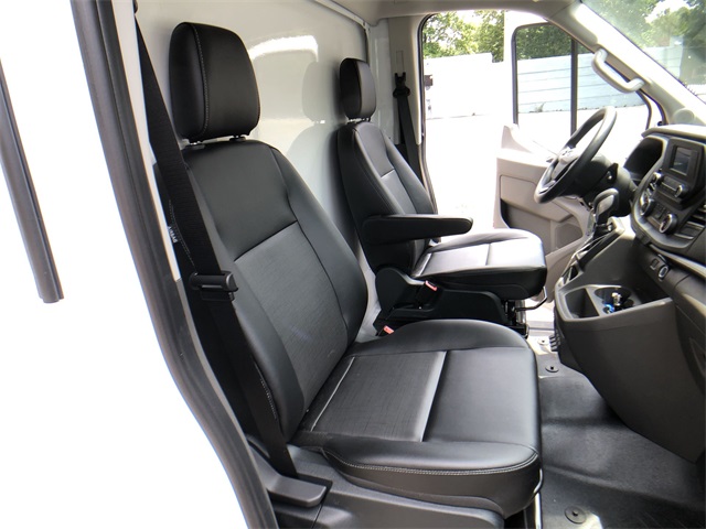 Vehicle image 21 of 22