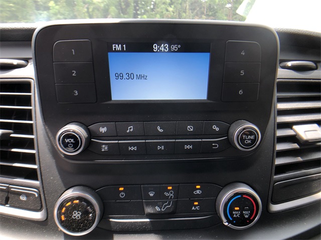 Vehicle image 16 of 22