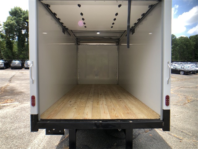 Vehicle image 20 of 22