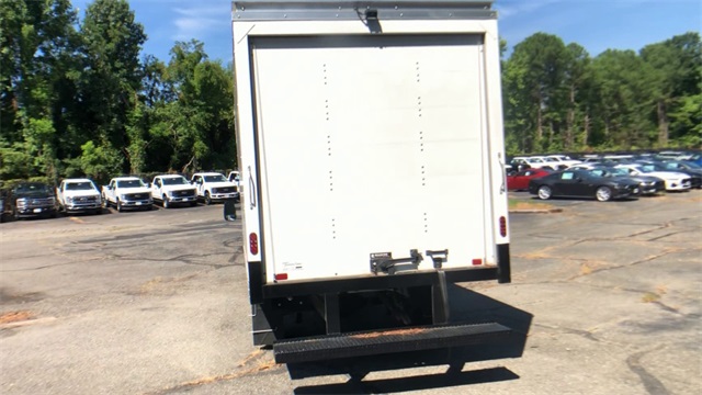 Vehicle image 8 of 23