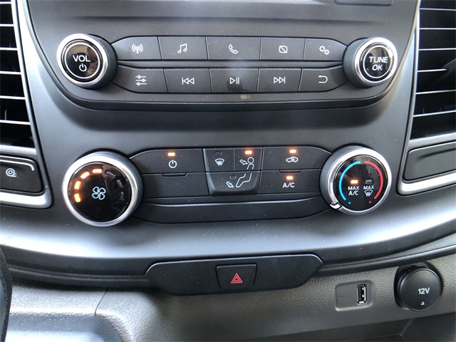 Vehicle image 18 of 23