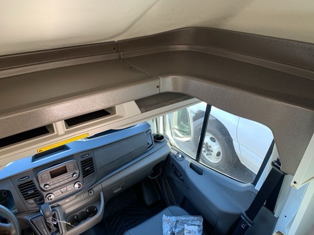 Vehicle image 14 of 35