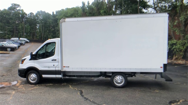 Vehicle image 3 of 23