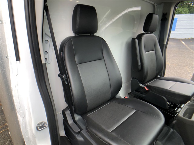 Vehicle image 22 of 23