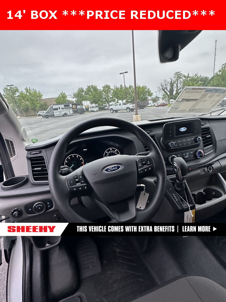 Vehicle image 5 of 14