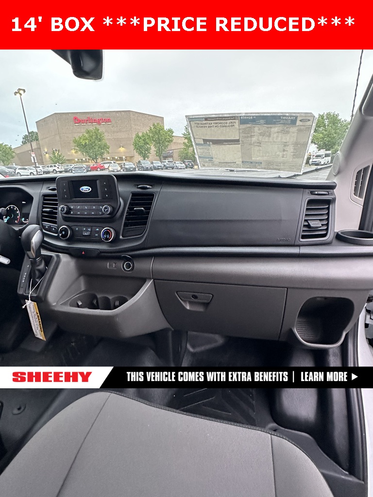 Vehicle image 13 of 14