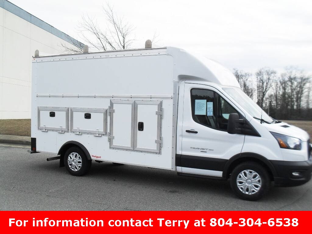 Vehicle image 2 of 6