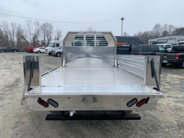 Vehicle image 19 of 35
