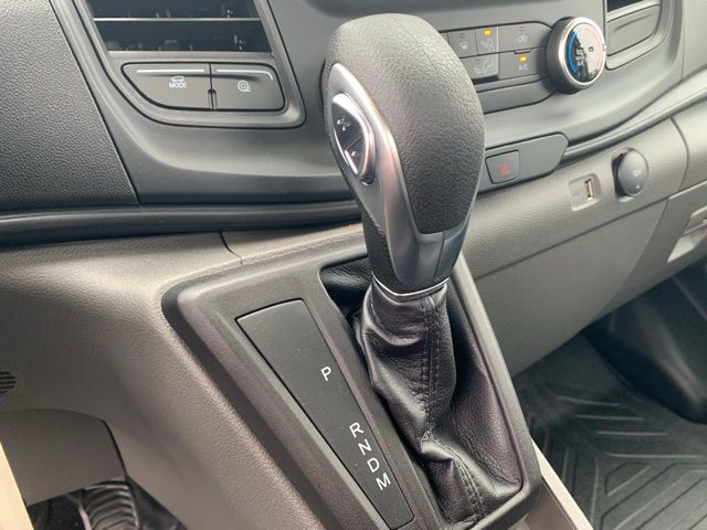 Vehicle image 16 of 35
