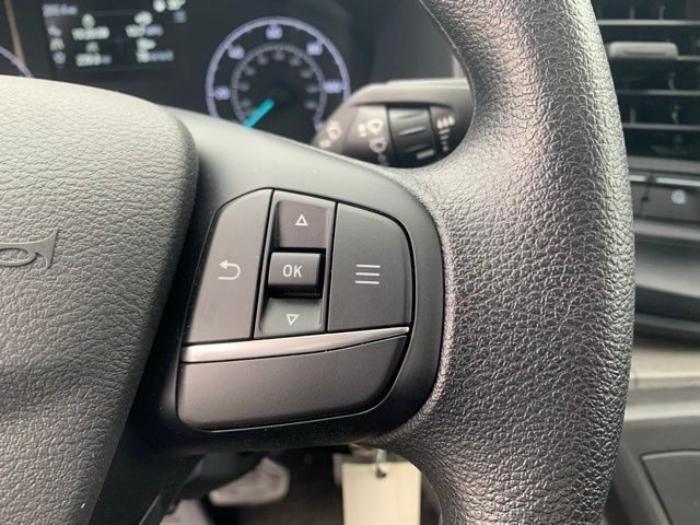 Vehicle image 12 of 35