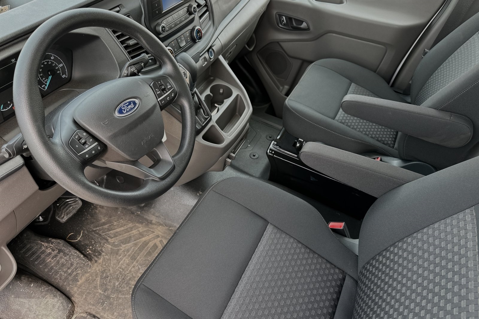 Vehicle image 8 of 21