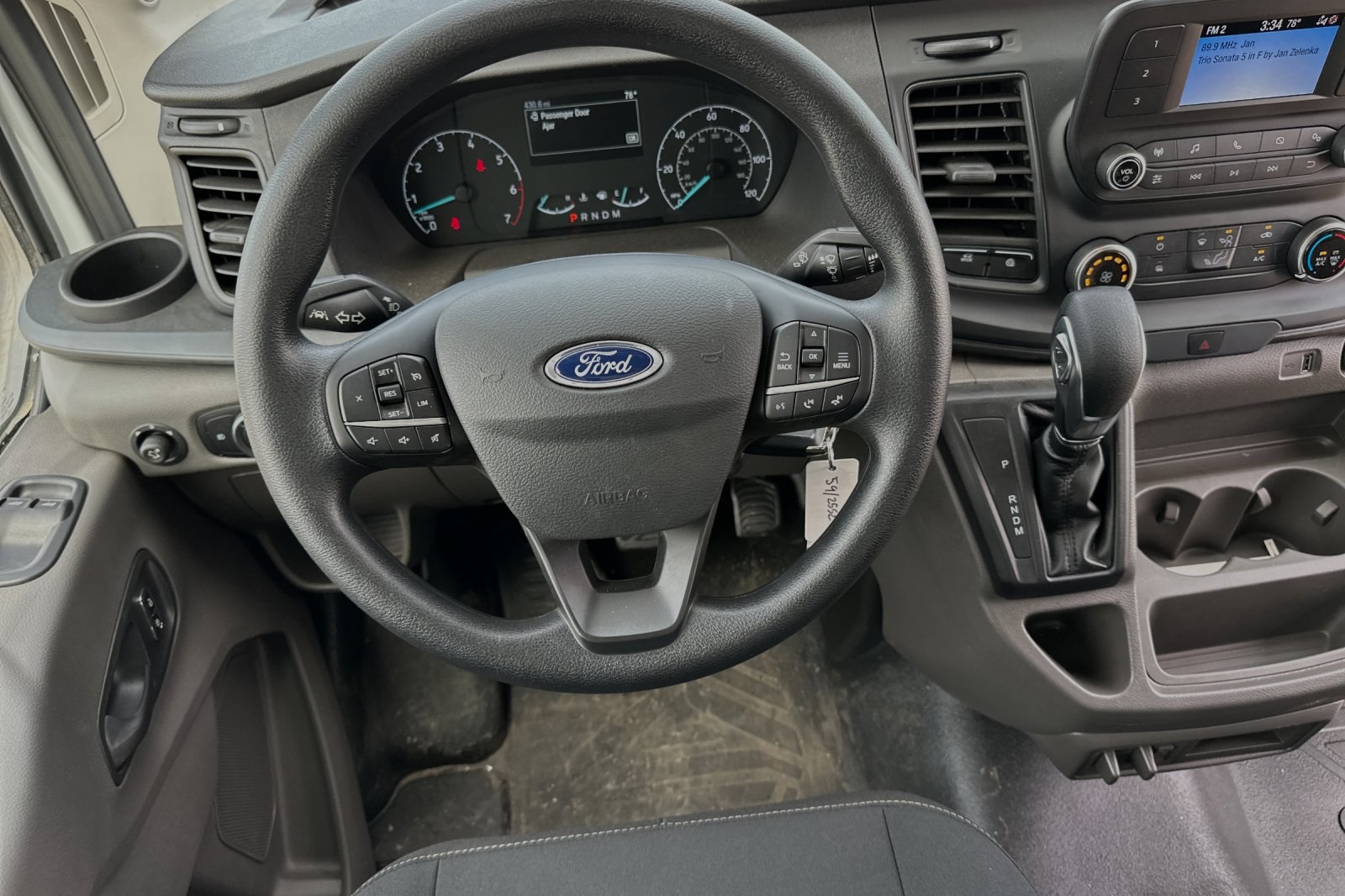 Vehicle image 11 of 21