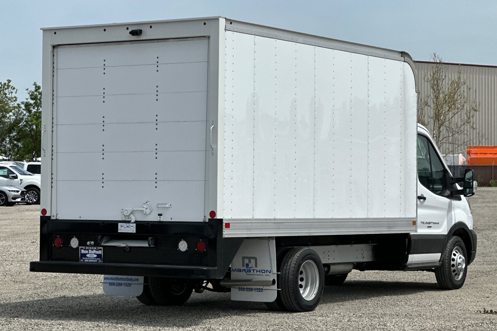 Vehicle image 5 of 21