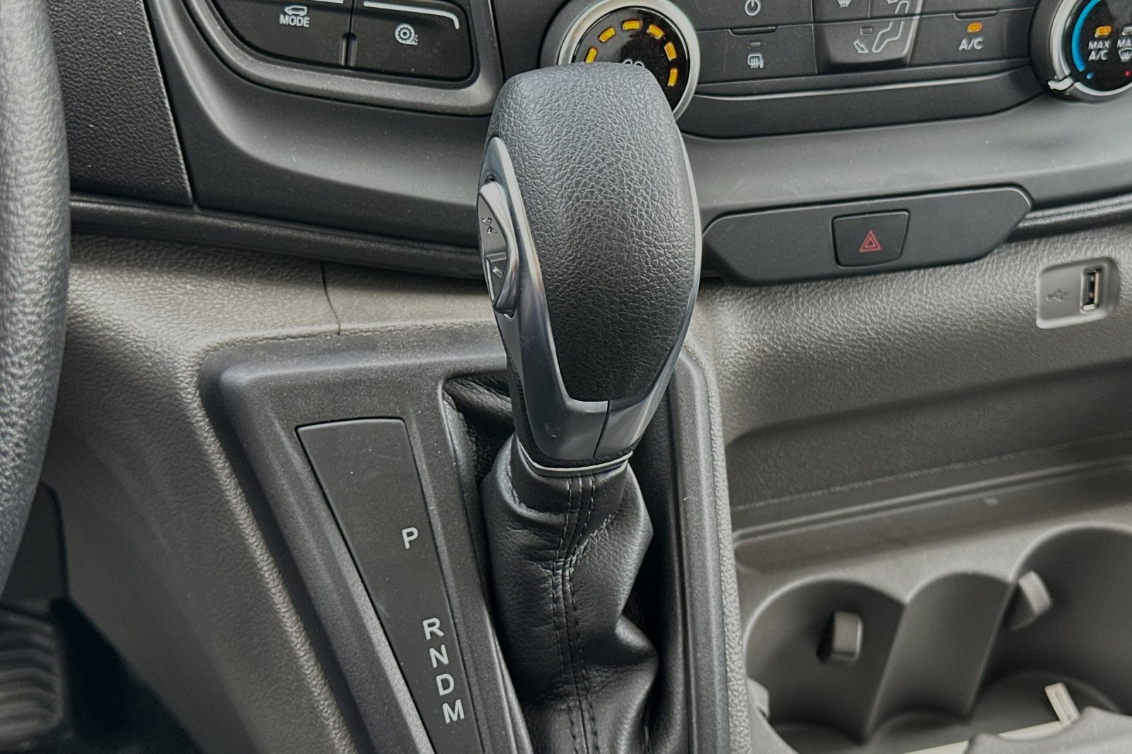 Vehicle image 18 of 21