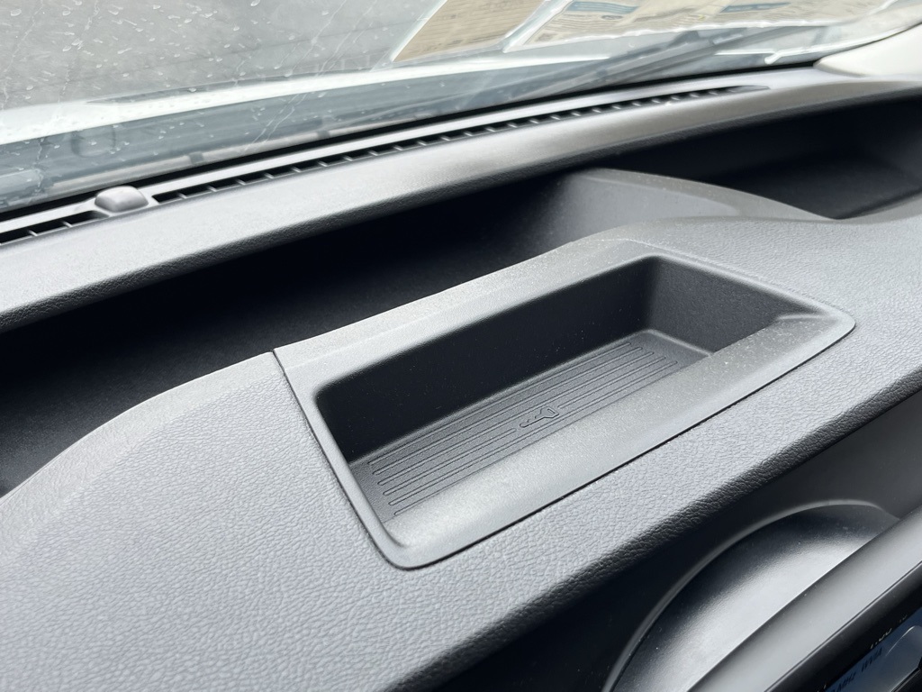 Vehicle image 29 of 35