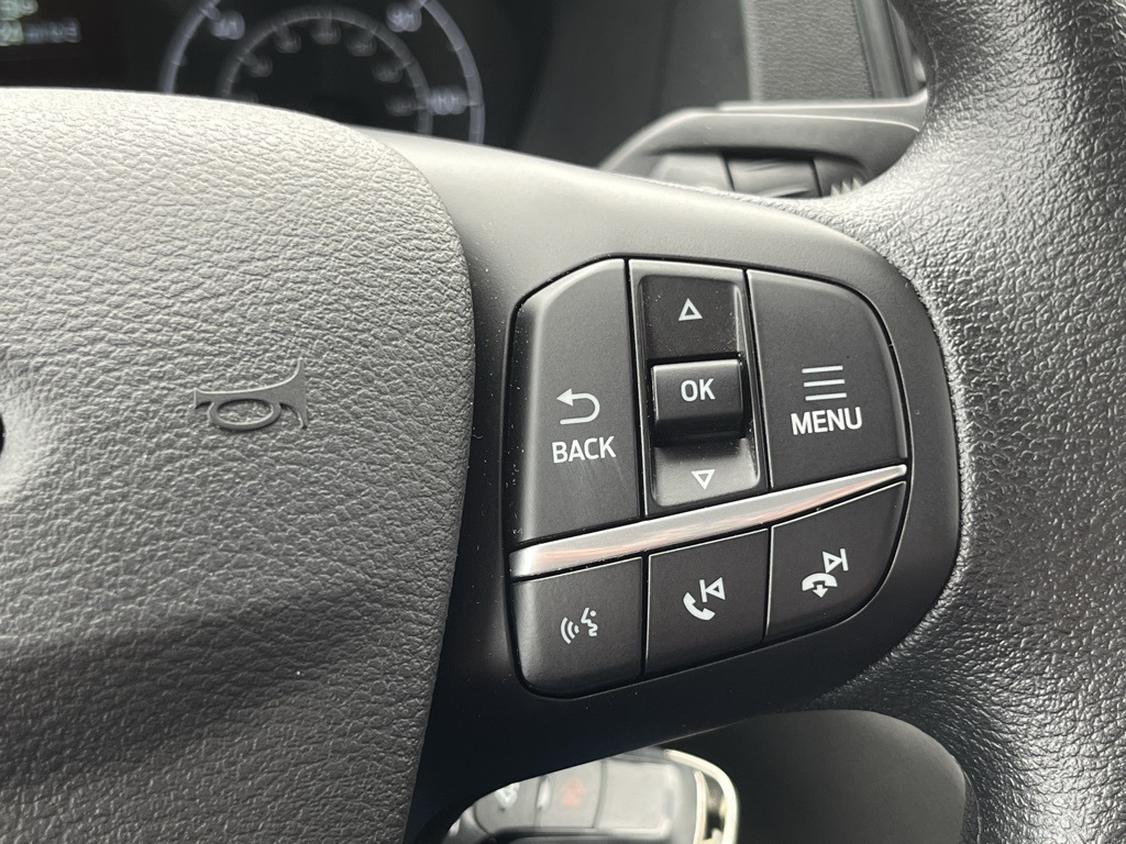 Vehicle image 32 of 35