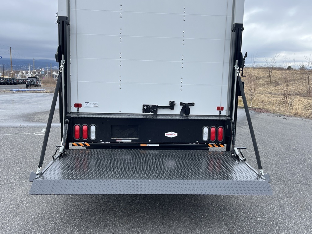 Vehicle image 15 of 35