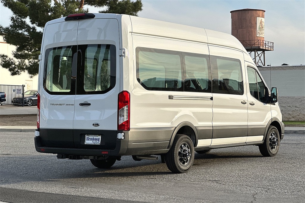 Vehicle image 5 of 21