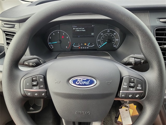 Vehicle image 10 of 17
