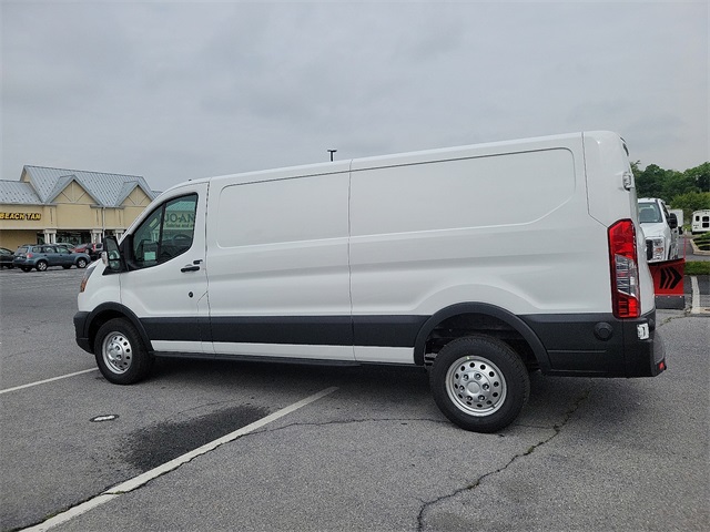 Vehicle image 6 of 17