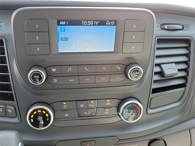 Vehicle image 8 of 15