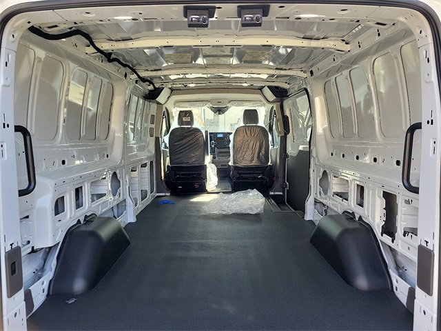 Vehicle image 6 of 15