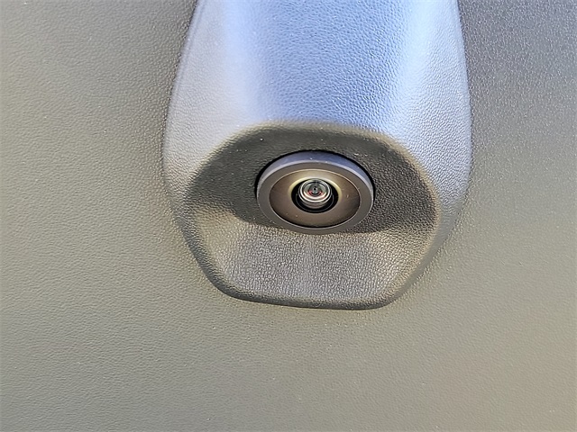 Vehicle image 12 of 15