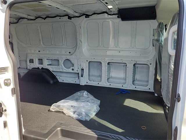 Vehicle image 5 of 15