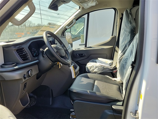 Vehicle image 7 of 15
