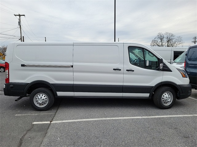 Vehicle image 3 of 19