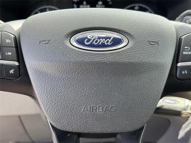 Vehicle image 22 of 49