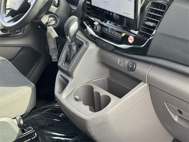 Vehicle image 28 of 49