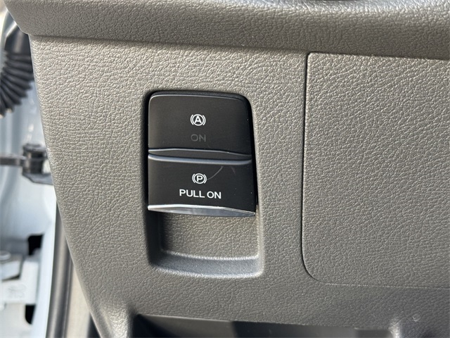 Vehicle image 36 of 49