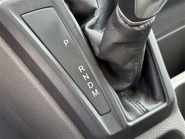 Vehicle image 47 of 49