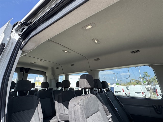 Vehicle image 44 of 49