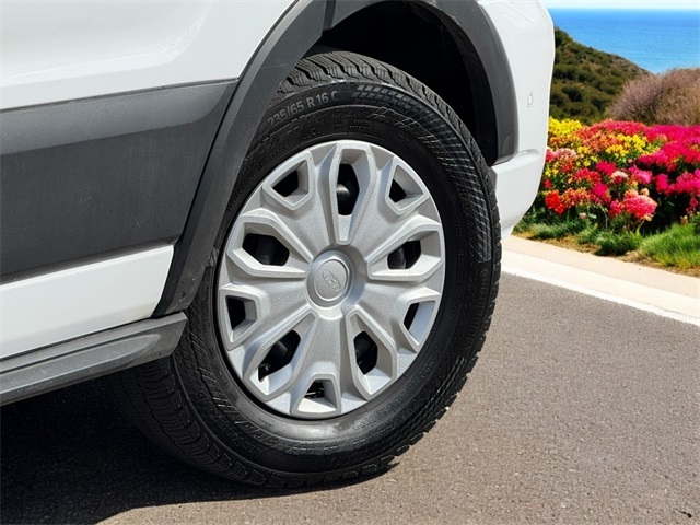 Vehicle image 8 of 49