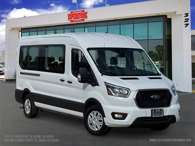 Vehicle image 4 of 49