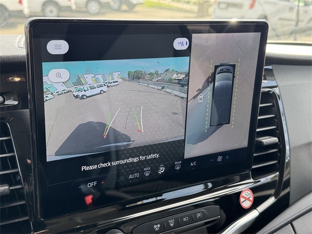 Vehicle image 24 of 49