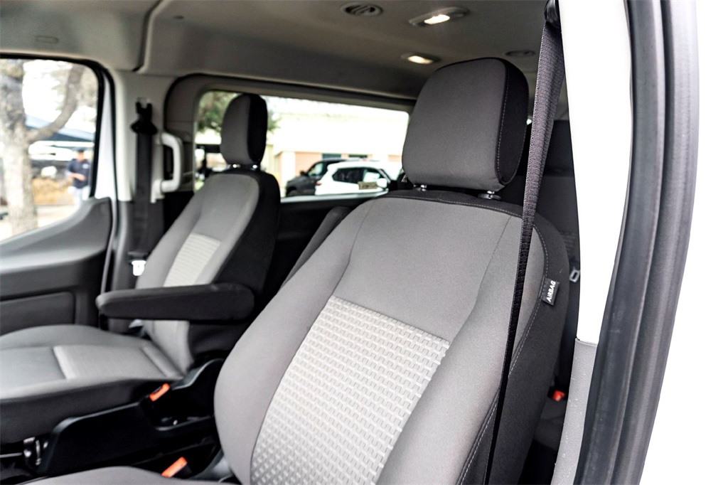 2023 Ford Transit XLT Image 14 of 32