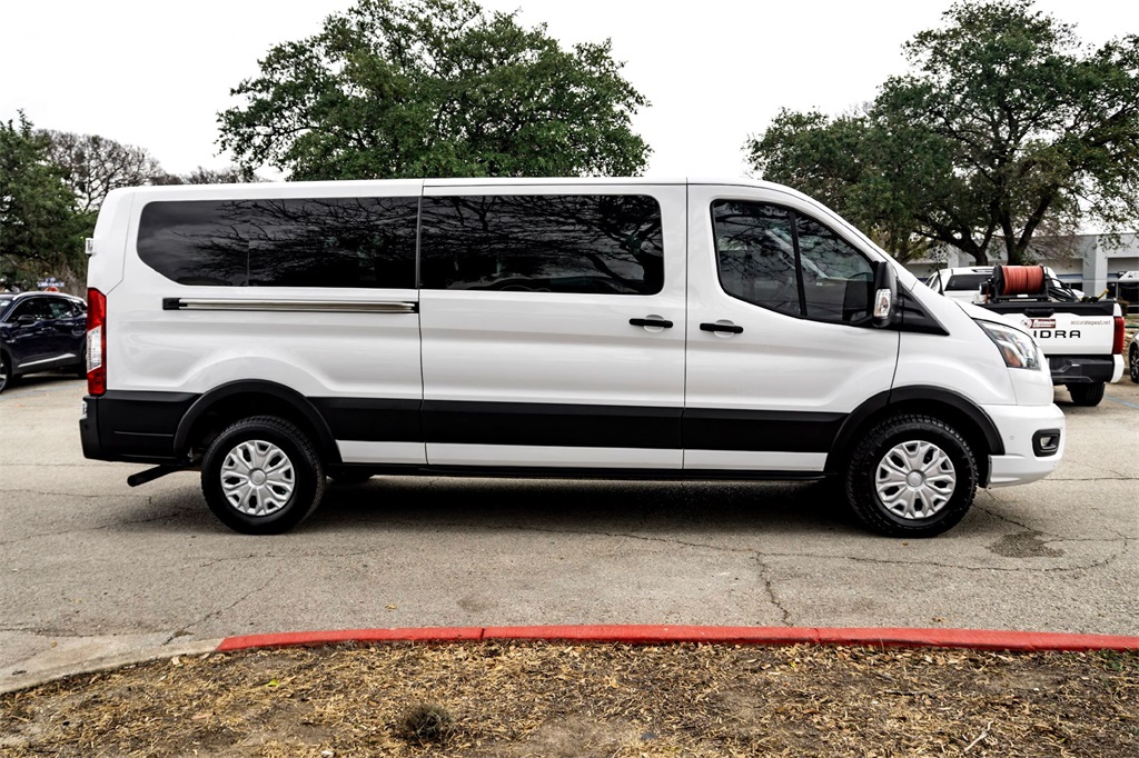 2023 Ford Transit XLT Image 4 of 32