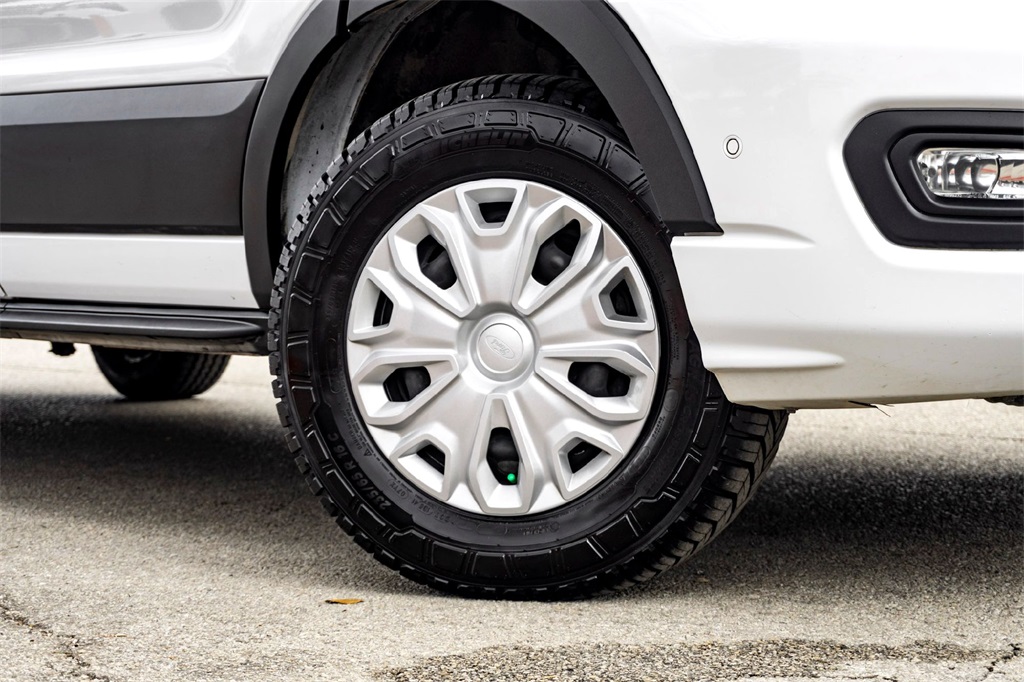 2023 Ford Transit XLT Image 9 of 32