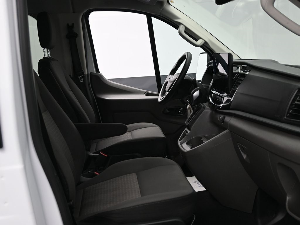 2023 Ford Transit XLT Image 20 of 41