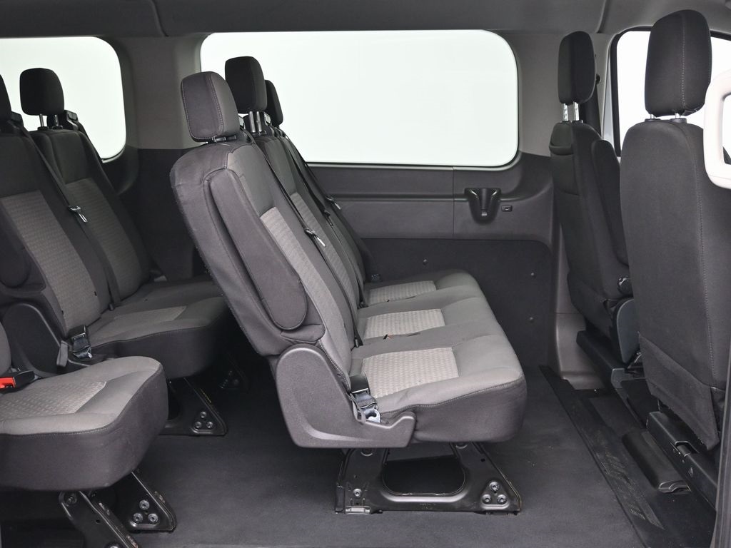2023 Ford Transit XLT Image 19 of 41