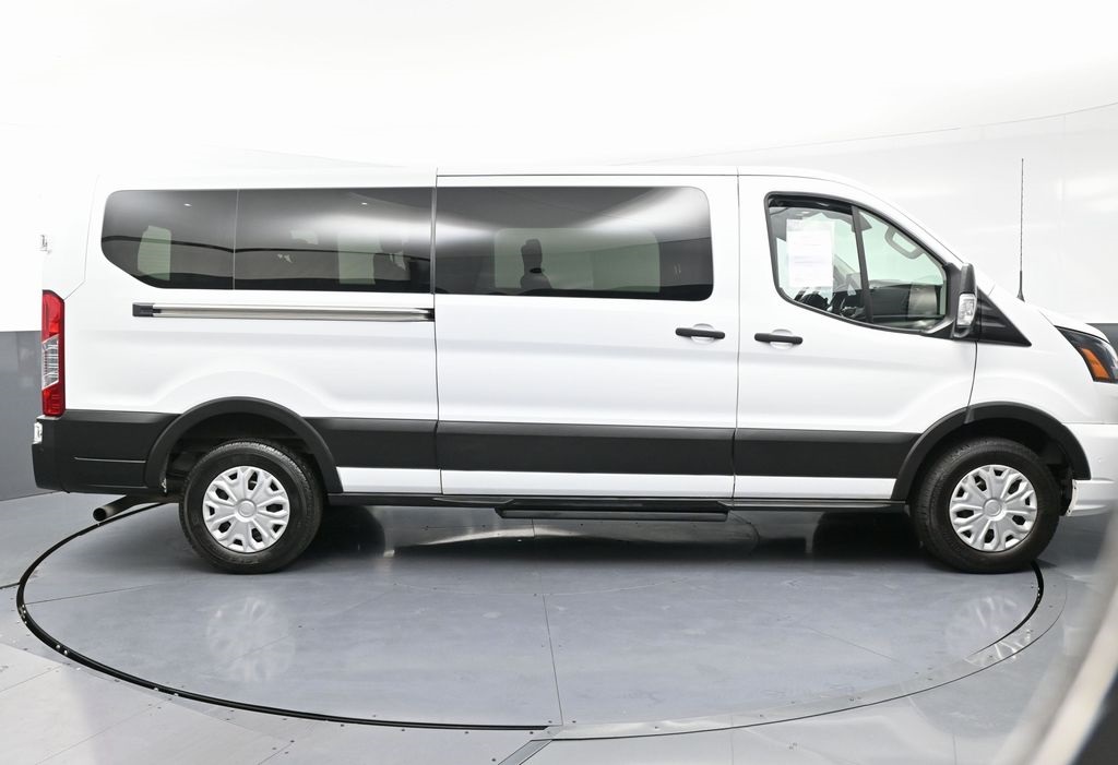 2023 Ford Transit XLT Image 7 of 41