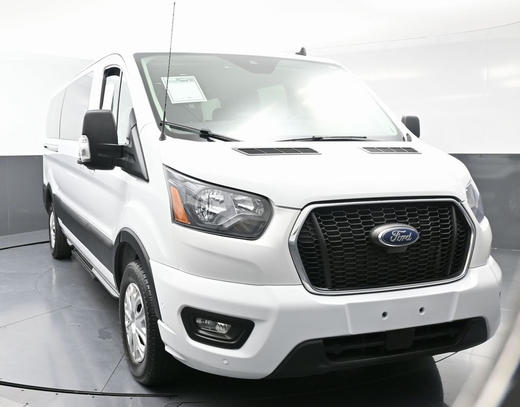 2023 Ford Transit XLT Image 5 of 41