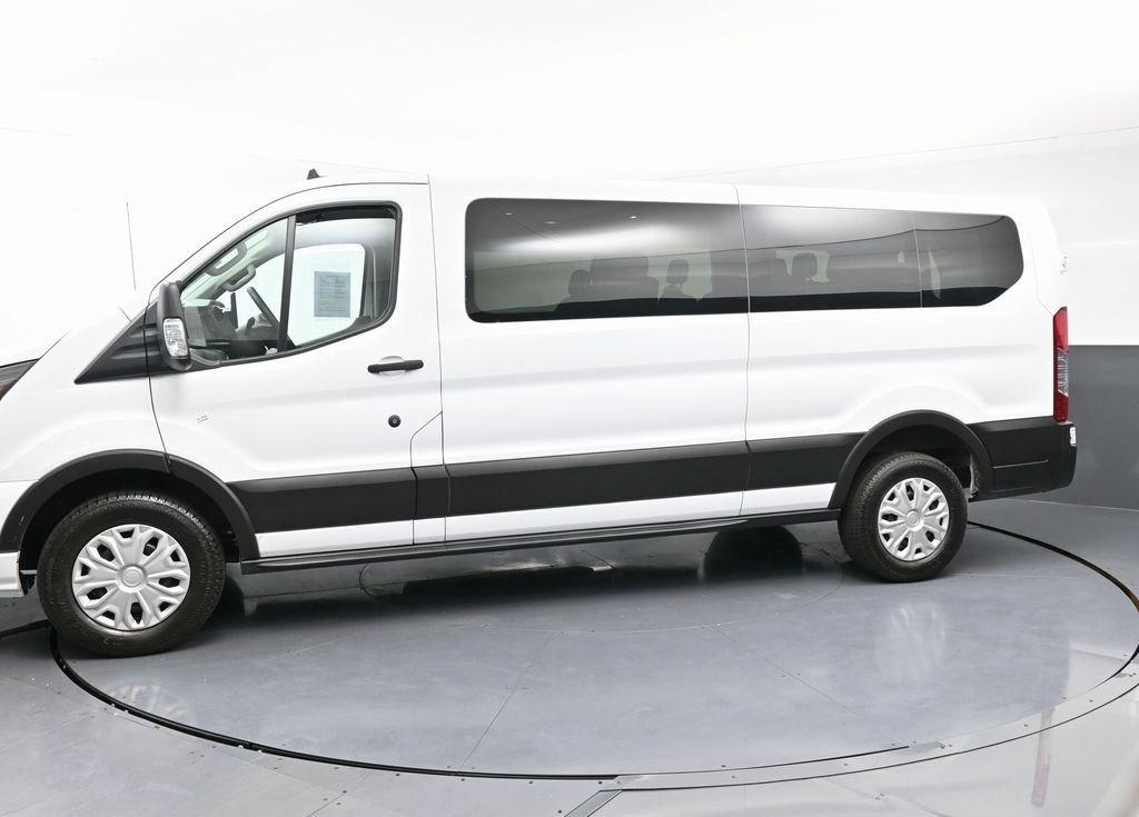 2023 Ford Transit XLT Image 2 of 41