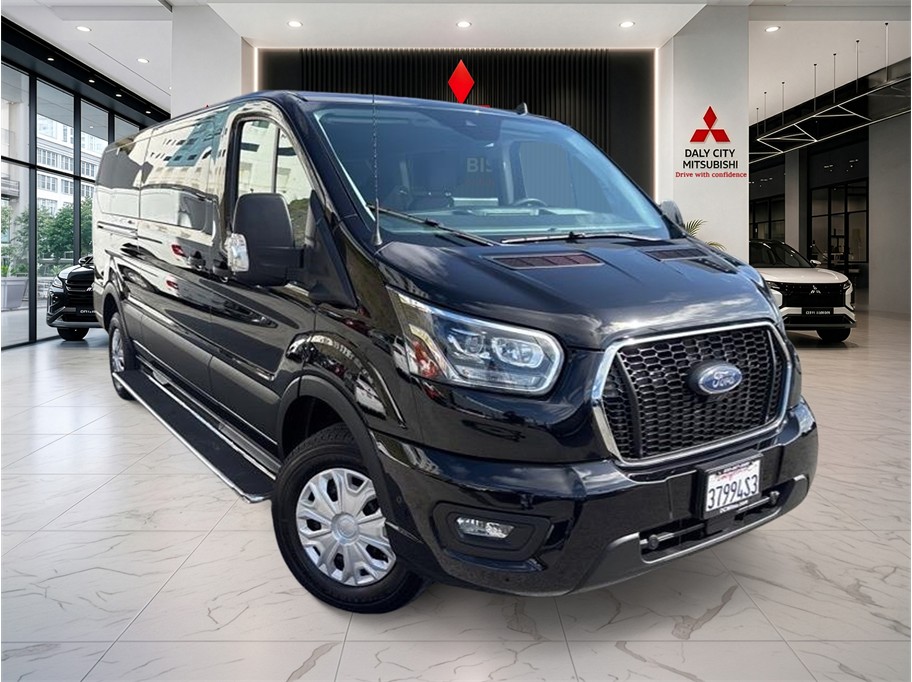 2023 Ford Transit XLT Image 2 of 29