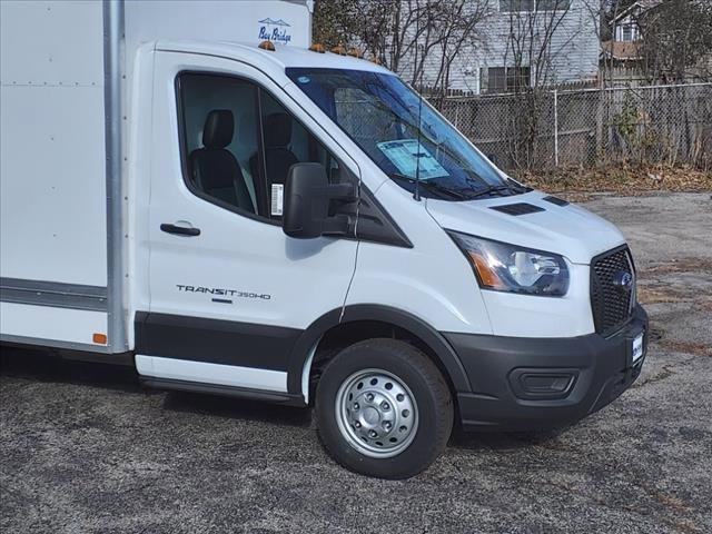 Vehicle image 5 of 28