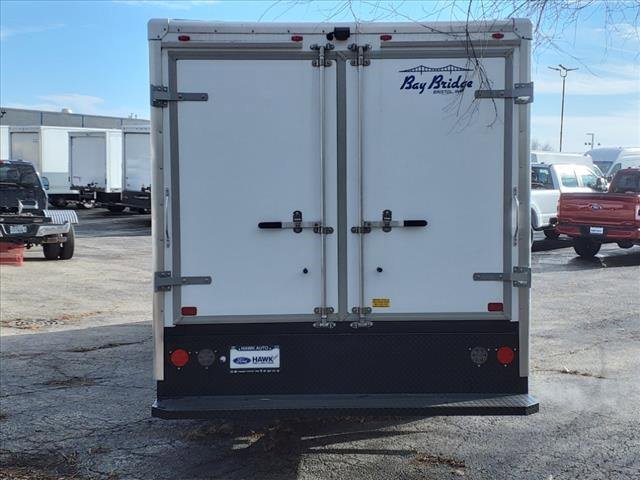 Vehicle image 13 of 28